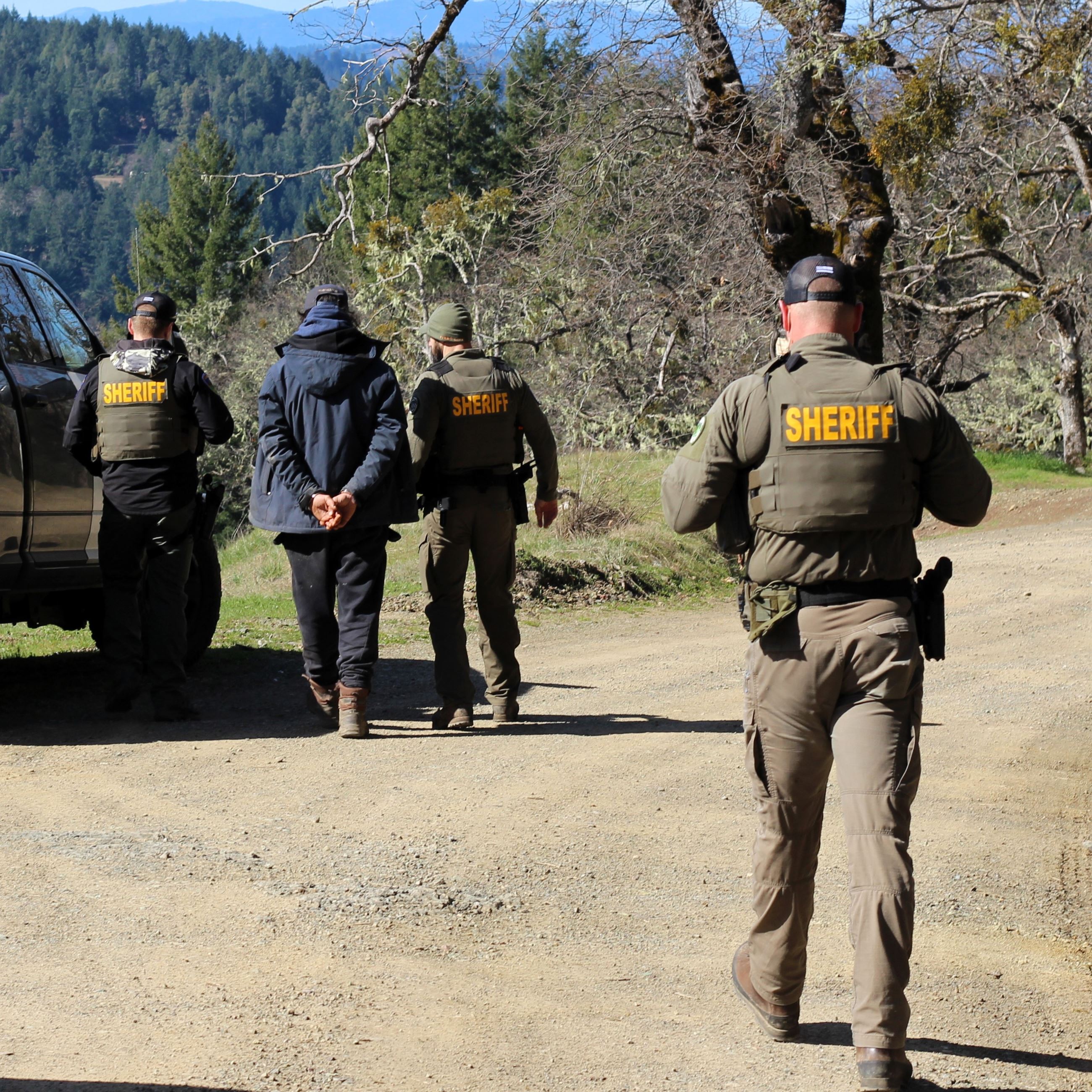 MET arresting suspect